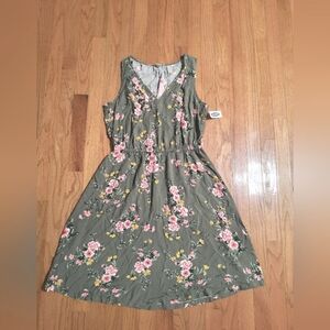NWT Old Navy V Neck Floral Print Dress, Women's Medium, Green/Pink